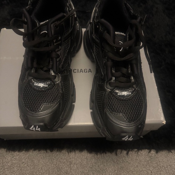 Balenciaga Runners - Picture 1 of 4